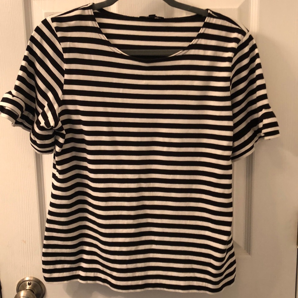 Womans J Crew ruffle sleeve top